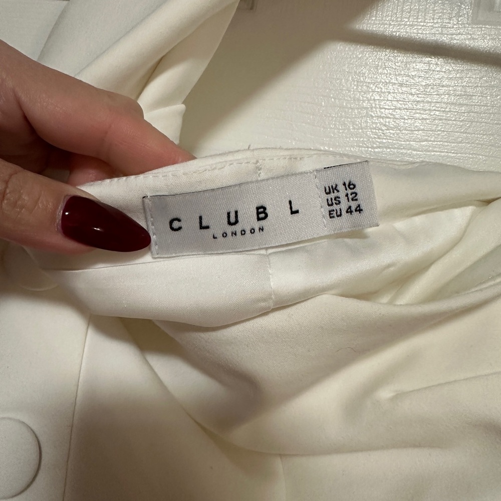Club L London Dani White Buttoned Bodycon Halter Dress - Picture 6 of 7